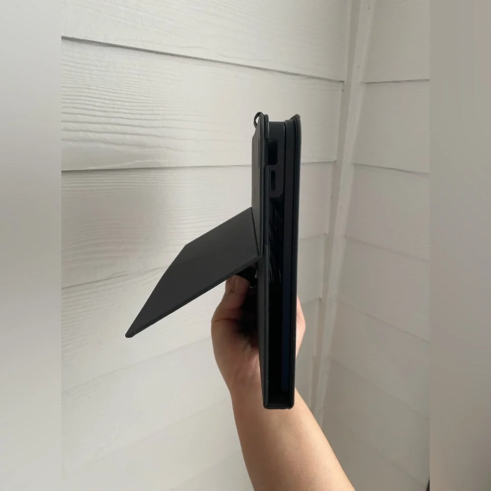 ZAGG 10.2 keyboard for IPAD